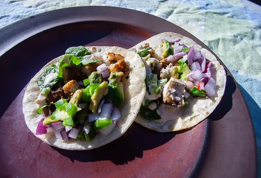 Otra fotografía orientativa para tacos de pescado con repollo