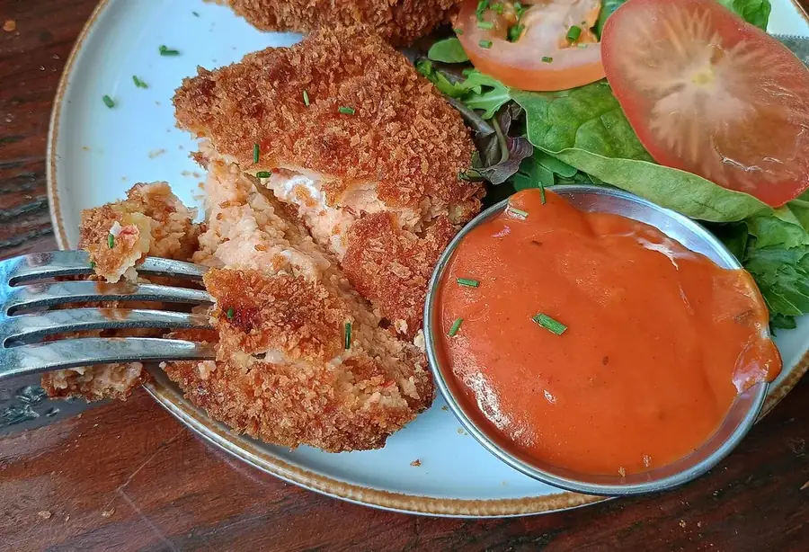 Presentación orientativa de tortitas de salmón caseras