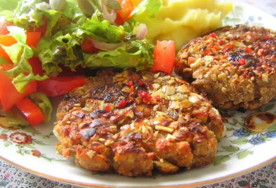 Presentación orientativa de tortitas de verduras y papa