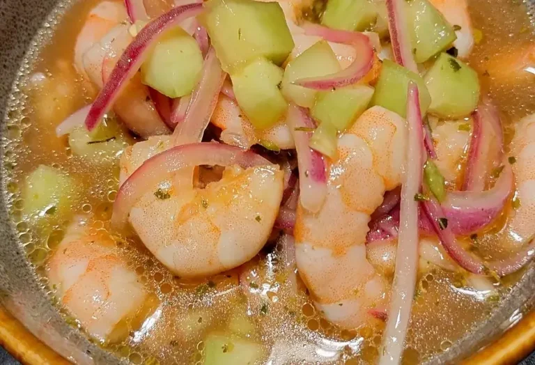 Fotografía ilustrativa de Brochetas de camarón y pimiento