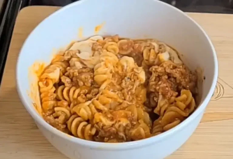 Fotografía ilustrativa de Pasta con carne molida y queso